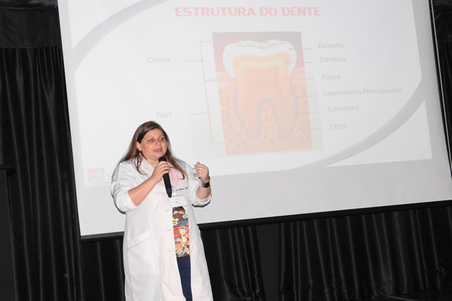 Palestra sobre saúde bucal - Drª Alessandra Rodrigues - Sorridents